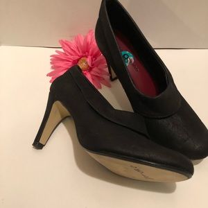 ANA MARINO- round toe shoes 👠